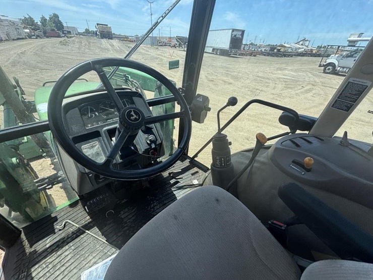 john-deere-5220-image-36