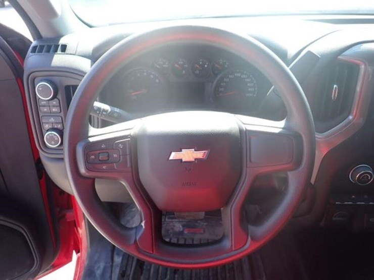 2024-chevrolet-silverado-1500-image-15