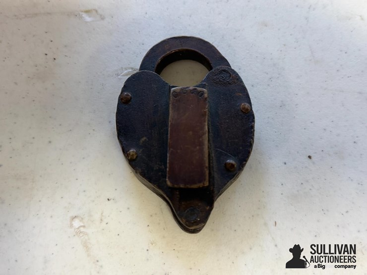 antique-locks-image-7