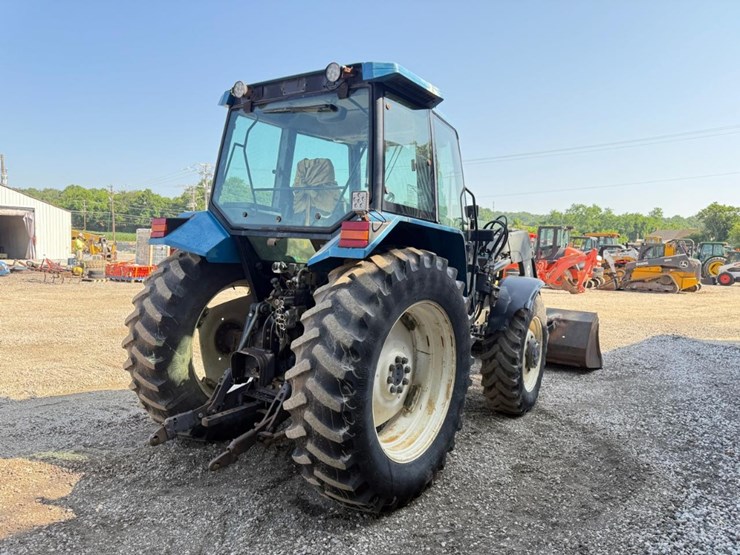 ford-7740-image-4