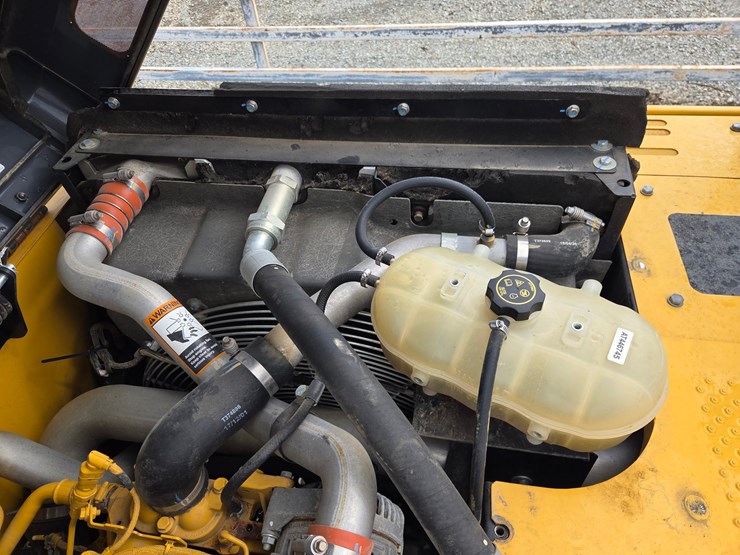 2019-deere-160g-lc-image-39