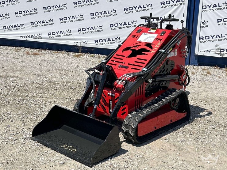 mini-skid-steer-loader-image-1