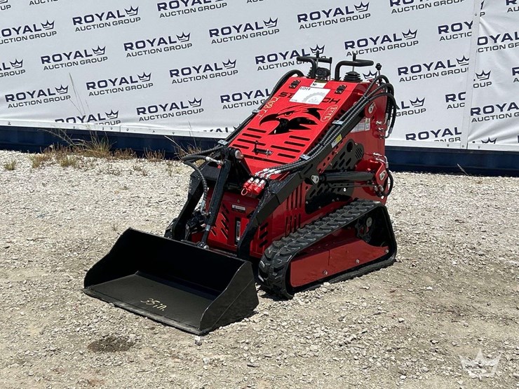 mini-skid-steer-loader-image-1