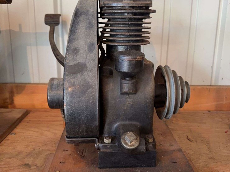 (2)-small-engines-image-7