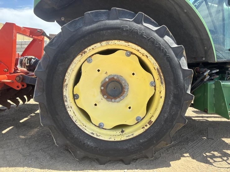 john-deere-5220-image-31