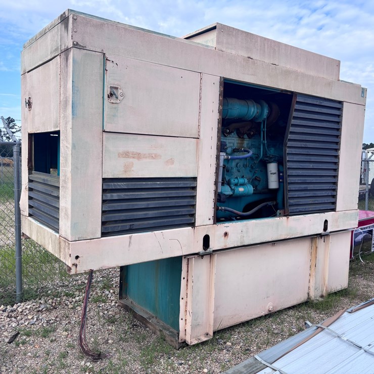 #40075 • ONAN GENERATOR