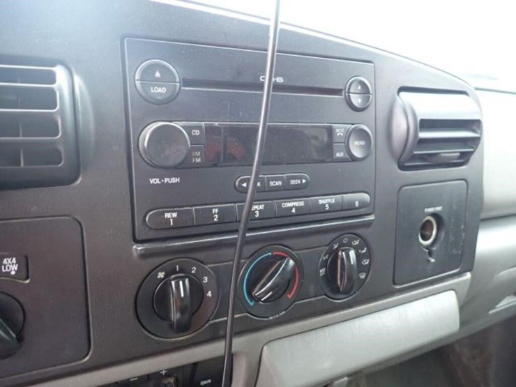 2007-ford-f350-xlt-image-21