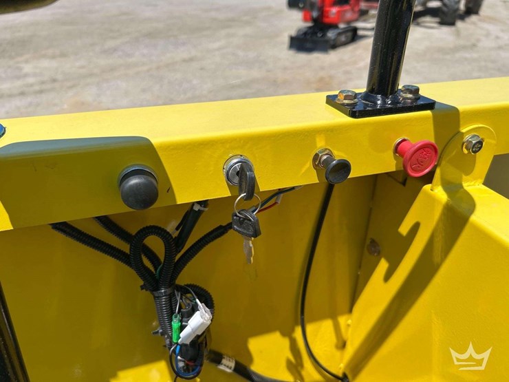 crawler-dumper-with-seat-image-11