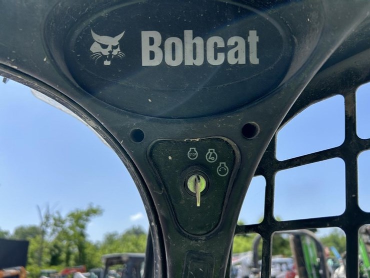2021-bobcat-s450-image-18