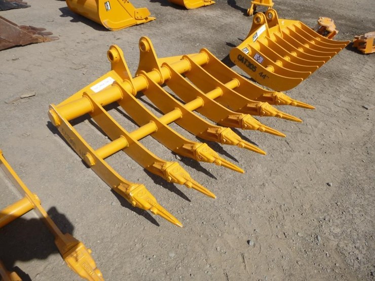 caterpillar-305-image-2