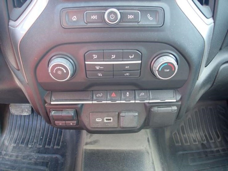 2022-chevrolet-silverado-2500-image-20