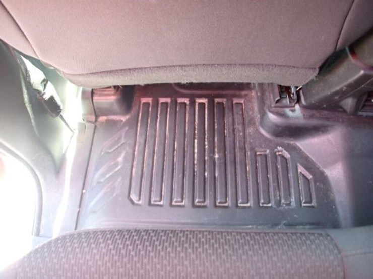 2024-chevrolet-silverado-1500-image-28