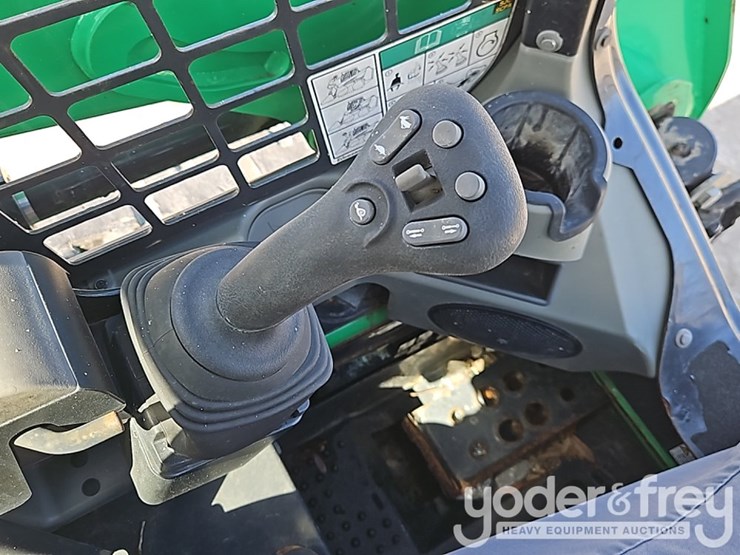 2023-bobcat-t550-image-26
