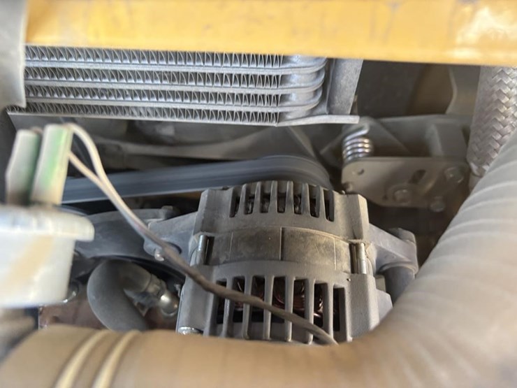 2018-caterpillar-gc35k-image-35