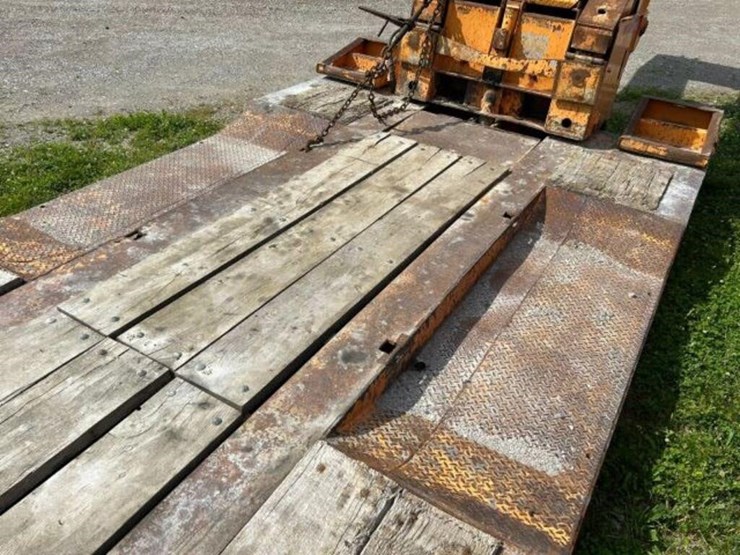 2010-eager-beaver-50gsl/3-50-ton-quad/a-lowboy-112-image-36