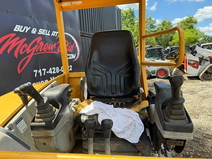 volvo-ecr28-image-17