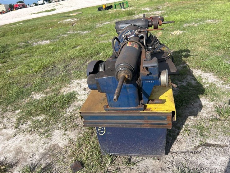ammco-4000-series-brake-lathe-image-13