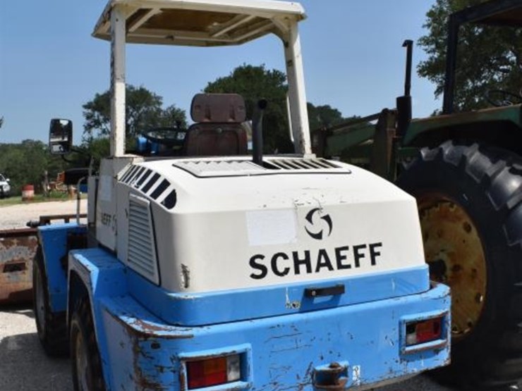 schaeff-skl823-image-13
