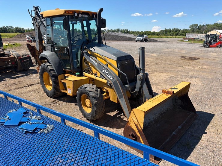john-deere-310-image-4