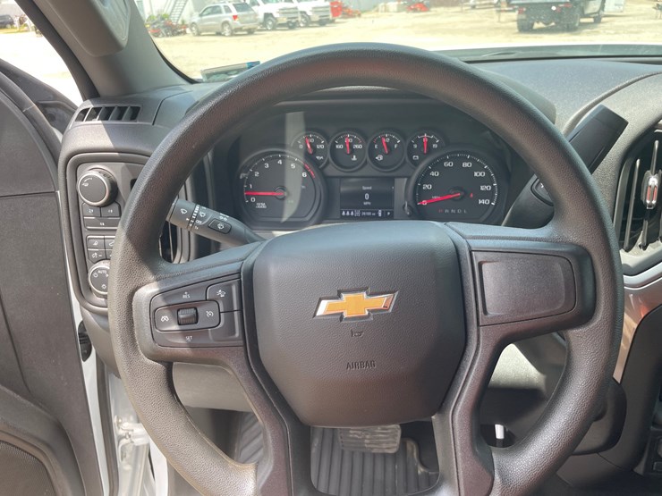 2025-chevrolet-2500-image-44