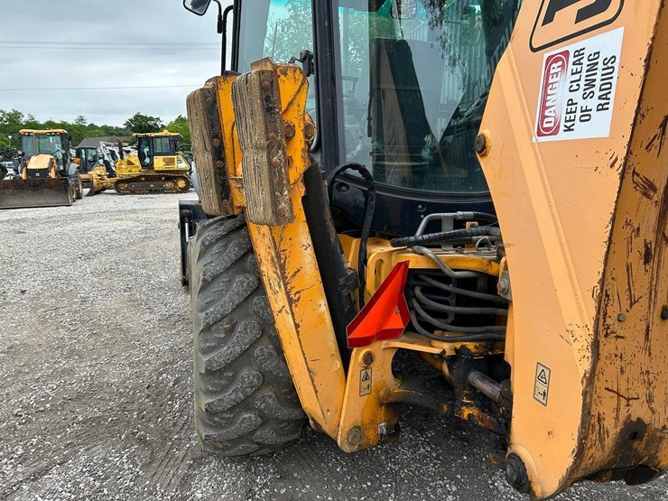 jcb-3cx14-image-18