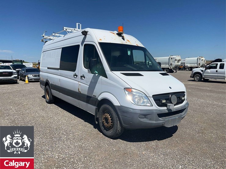 2012-mercedes-benz-sprinter-3500-image-7