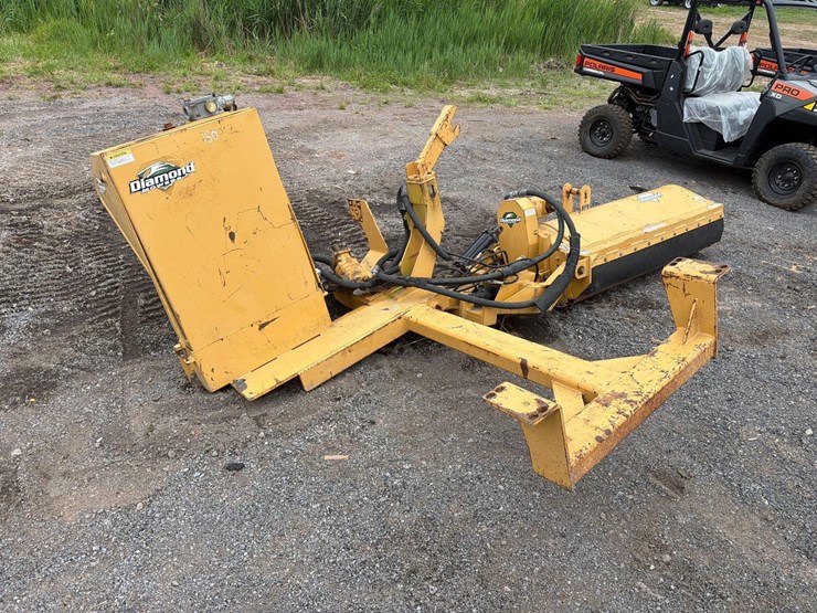 diamond-side-mower-tractor-attachment-image-1