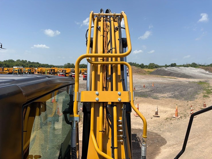caterpillar-315-gc-image-29