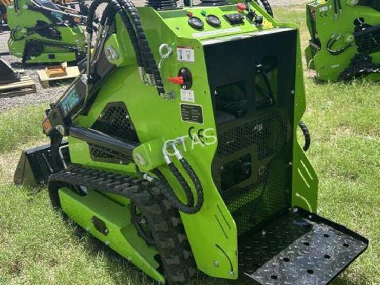 #49-•-mini-skid-steer-loader---ft36c---gas-image-6
