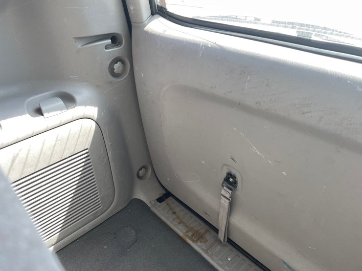 2003-toyota-sequoia-image-64