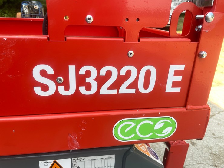 #102-•-2025-skyjack-sj3220e-scissors-lift-image-9