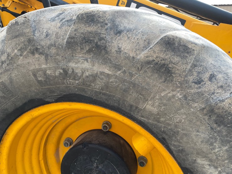jcb-tm320-image-20