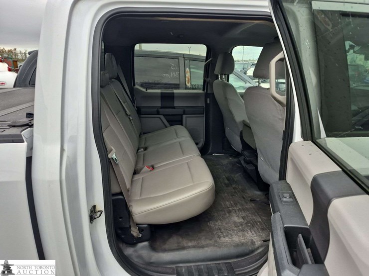 2015-ford-f150-image-25