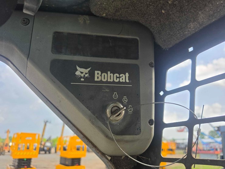 bobcat-t200-image-21