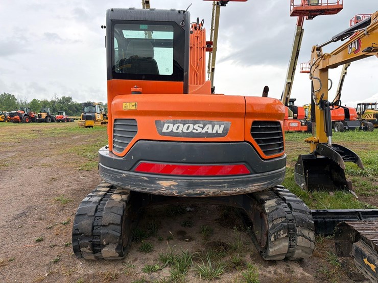 2019-doosan-dx85r-3-image-8