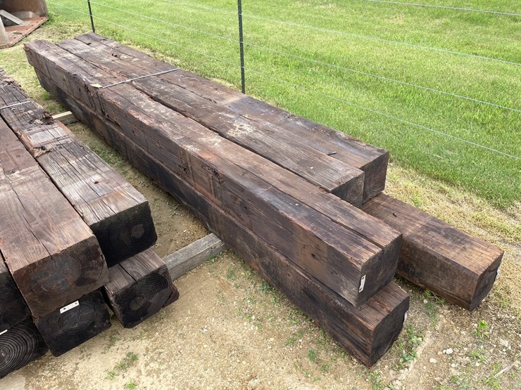 #3444-•-bundle-of-(6)-railroad-ties-image-1