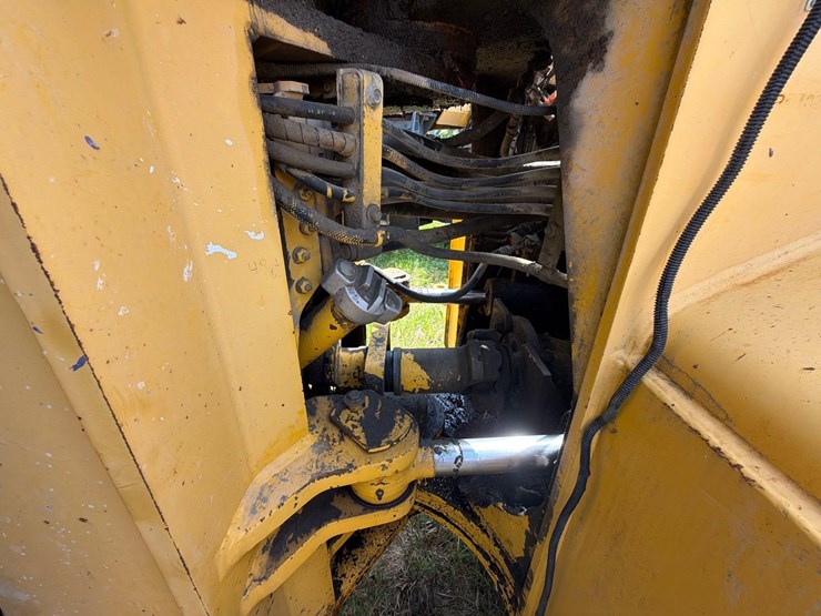 komatsu-wa500-3l-image-11