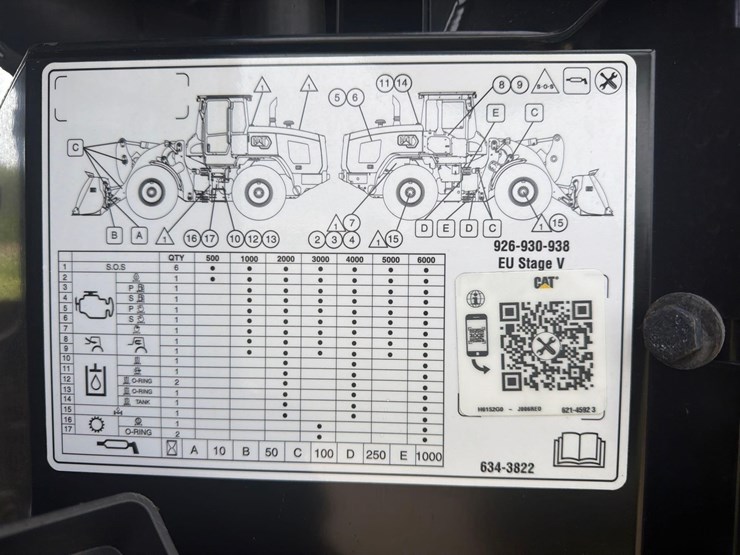 2025-caterpillar-926-image-12