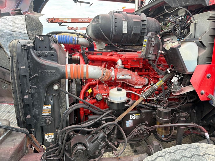 2013-kenworth-t880-image-14