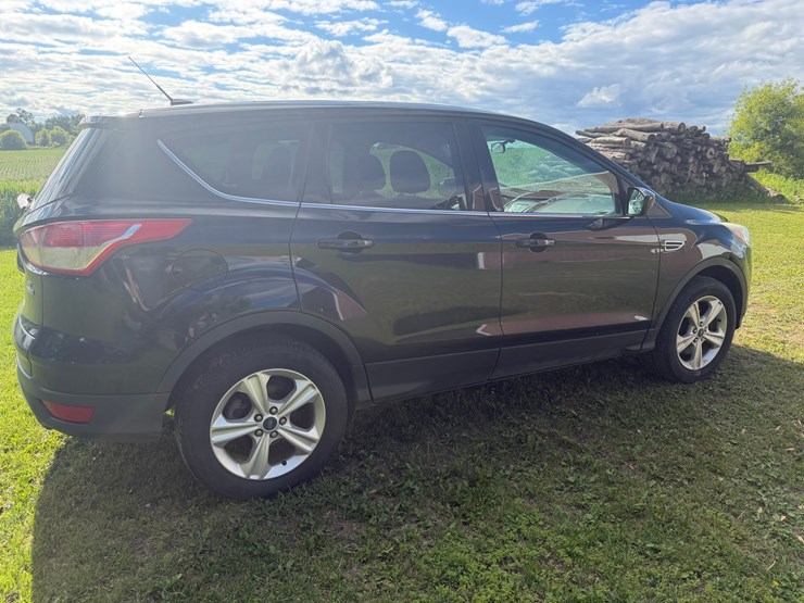 2014-ford-escape-se-image-3