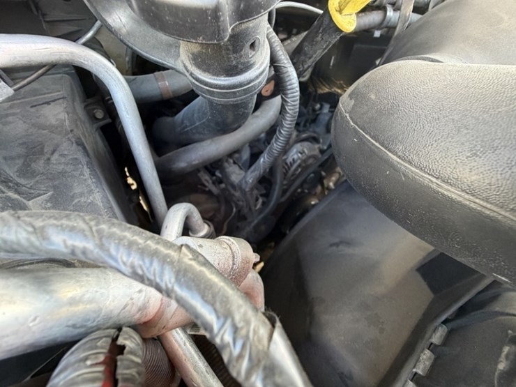 2013-ford-e350-image-11