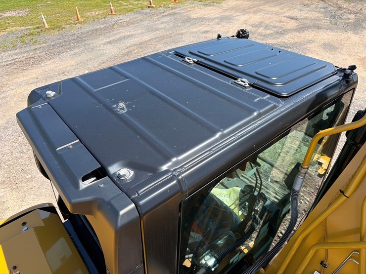 caterpillar-317-image-25