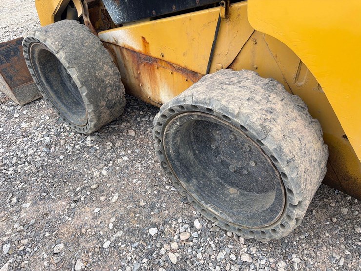 caterpillar-256c-image-8