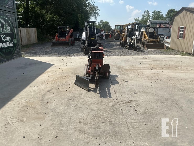 2017-ditch-witch-c24x-image-7
