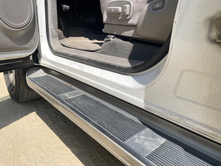 2003-toyota-sequoia-image-39