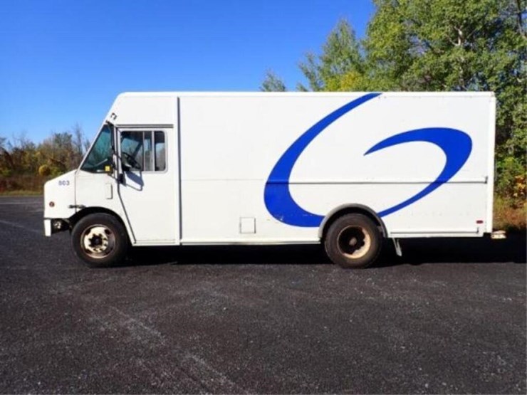 2008-freightliner-mt55-image-9