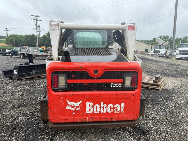 2020-bobcat-t595-image-3