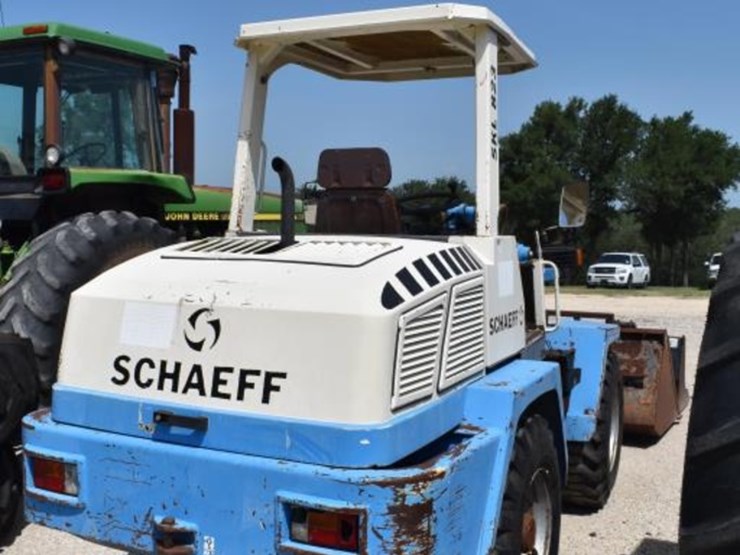 schaeff-skl823-image-12