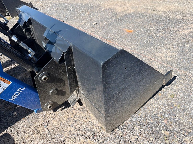 new-holland-workmaster-35-image-10