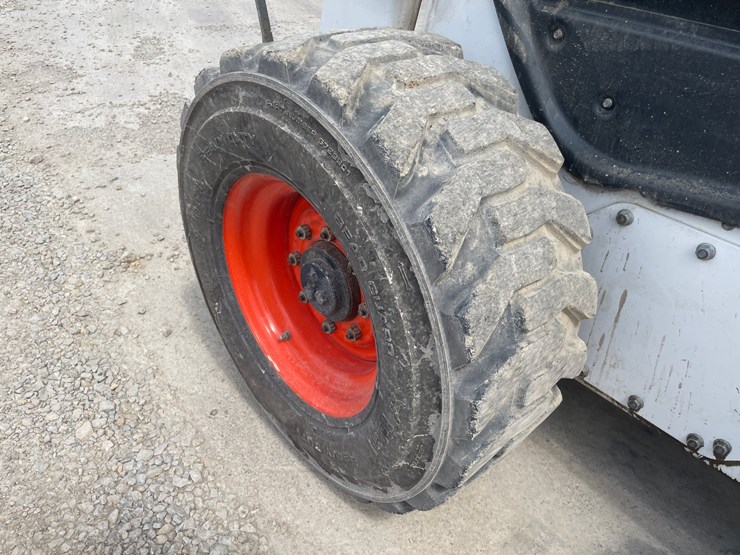 2023-bobcat-s76-image-12